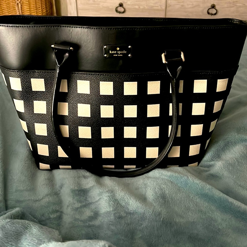Kate Spade pocketbook and wallet